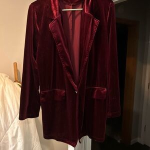 Amazon Velvet Burgundy Women's Blazer